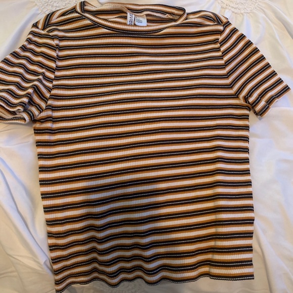 pack of tees !! or selling them separate :)) - Picture 3 of 5